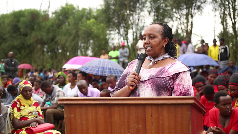 Senateri Nyagahura Margret yavuze ko gusaba imbabazi no gutanga amakuru y'ahajugunywe imibiri y'Abatutsi ari ingenzi mu bumwe n'ubwiyunge 